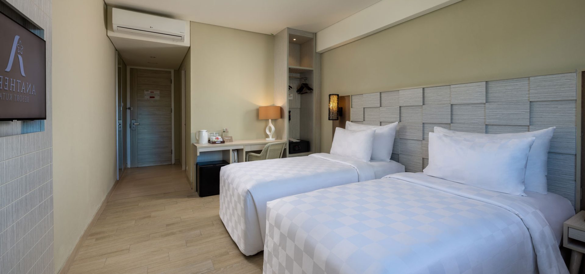 deluxe-city-view-lk2