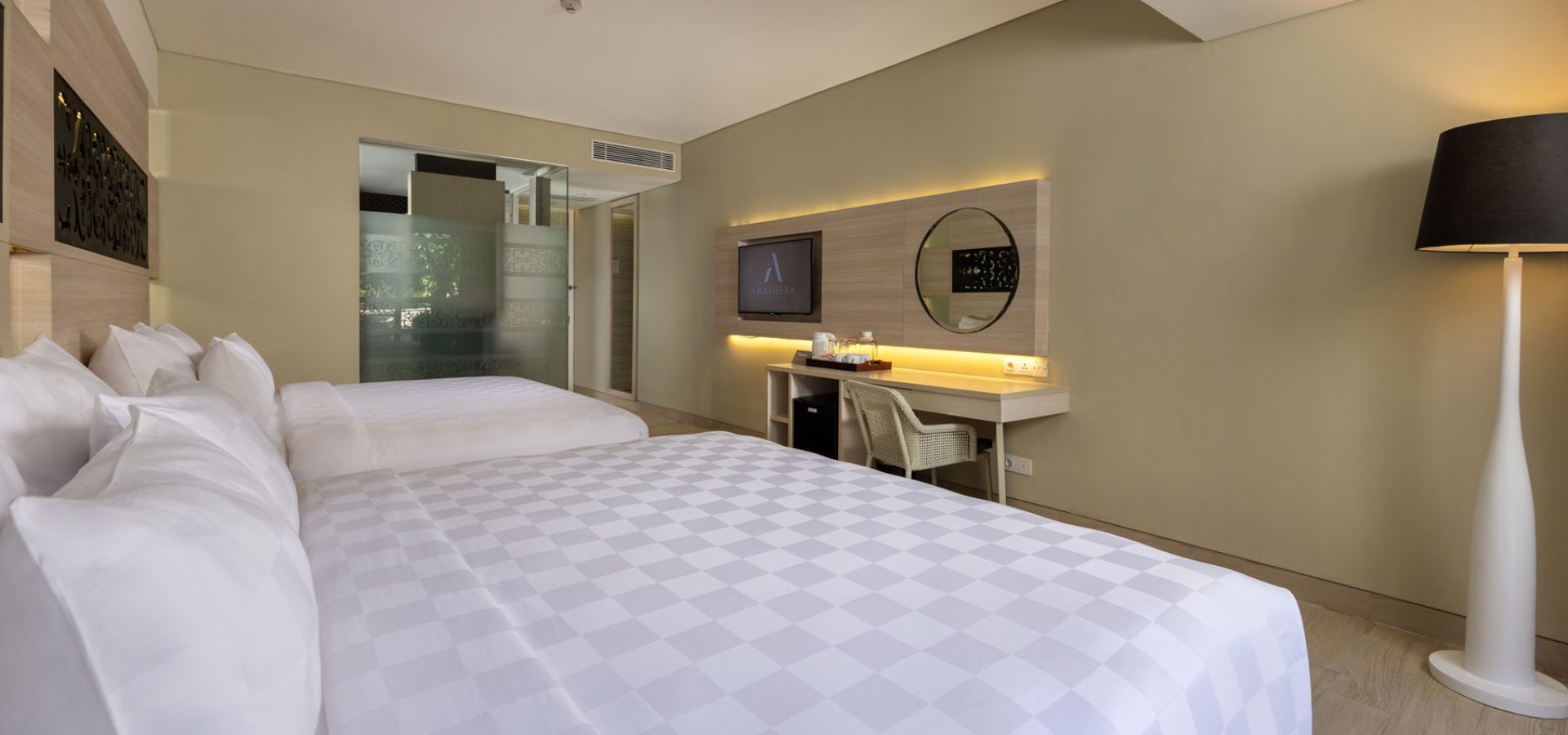 family-pool-view-lk3