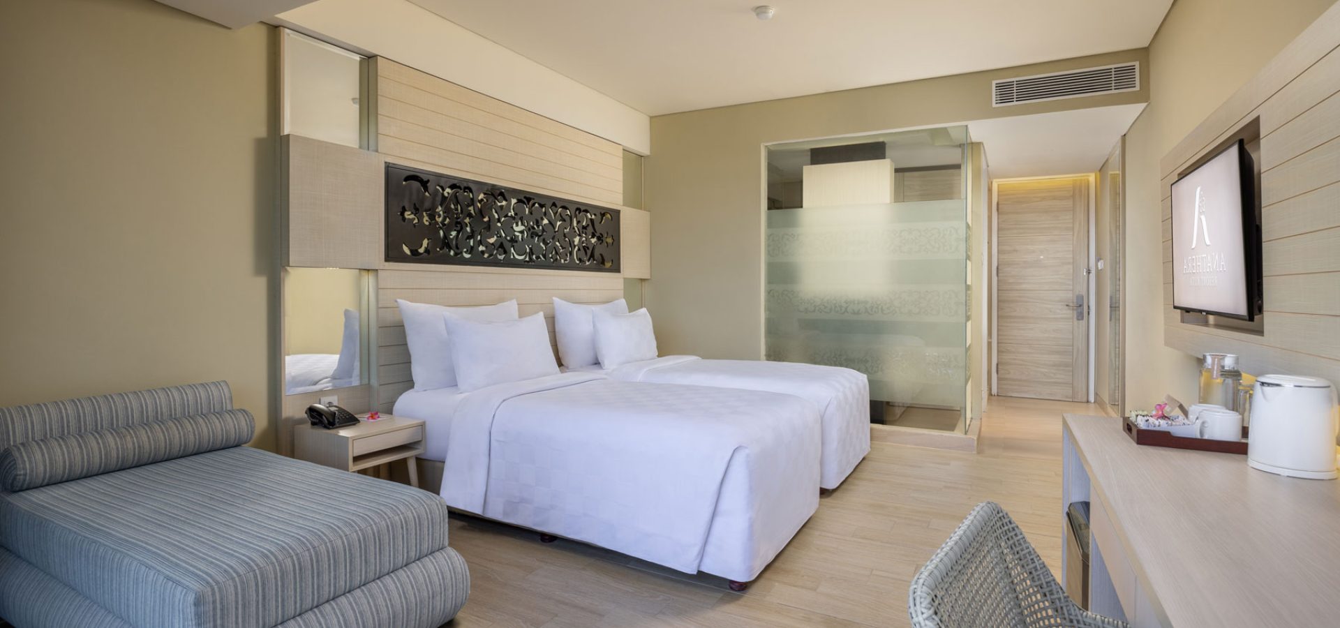 grand-deluxe-city-view-lk2