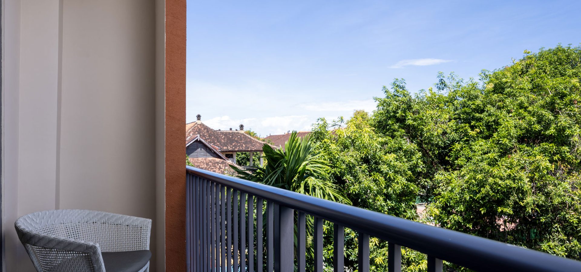 grand-deluxe-city-view-lk3